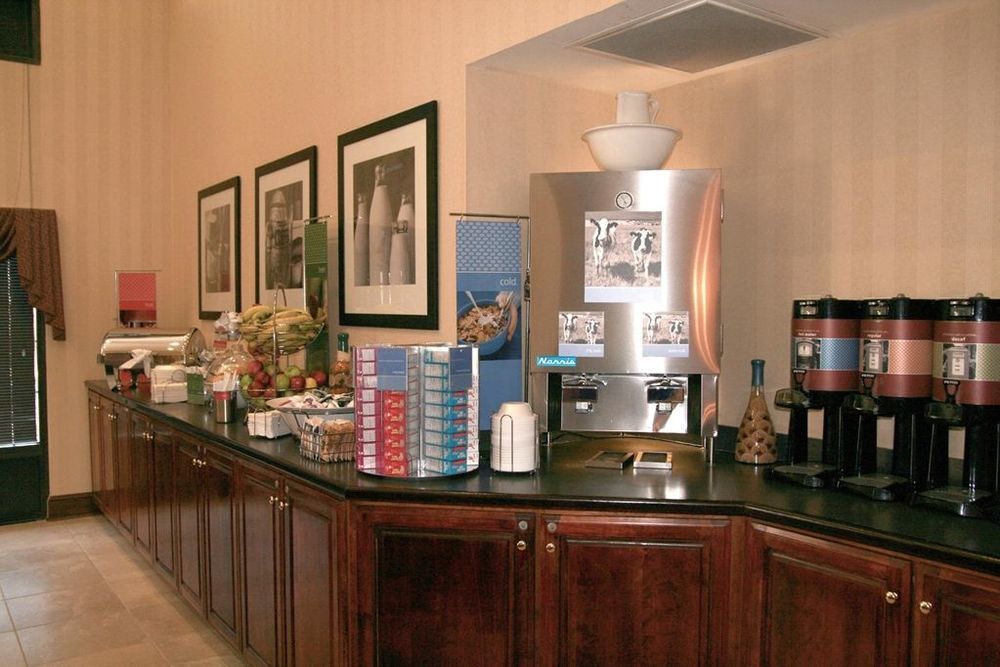 Hampton Inn & Suites Florence Center Restaurant photo